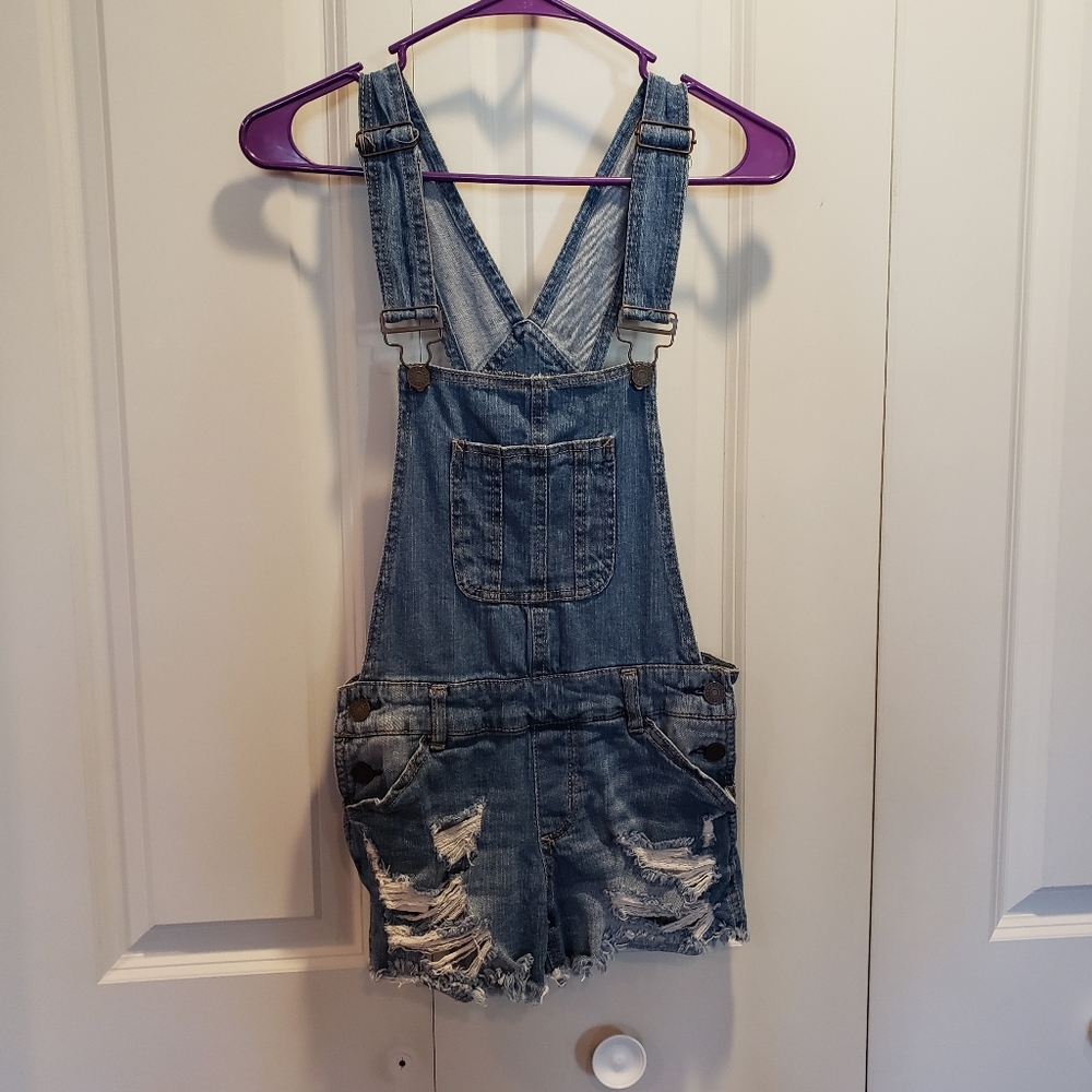 Refuge Bib Overalls Cut-Off Shorts Distressed Medium Wash Size 0 Super Short